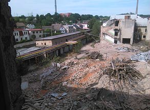 Demolice a likvidace kasáren ve Vamberku 06