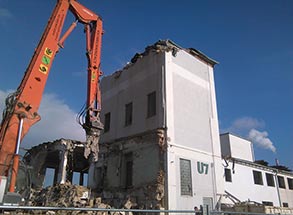 Demolice a likvidace výrobní haly U7 Škoda Auto Mladá Boleslav 08